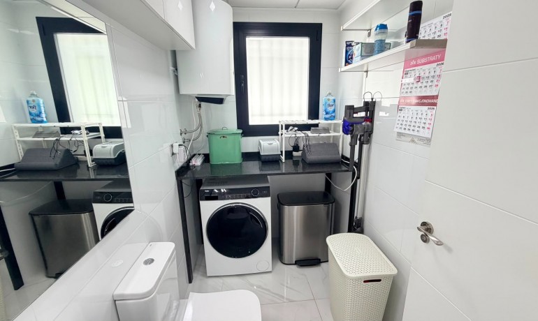 Sale - Villa -
Los Montesinos - La Herrada