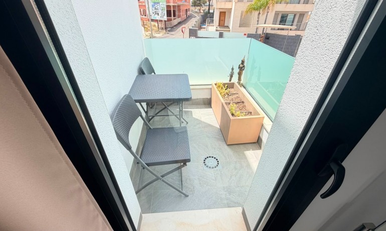 Sale - Villa -
Los Montesinos - La Herrada