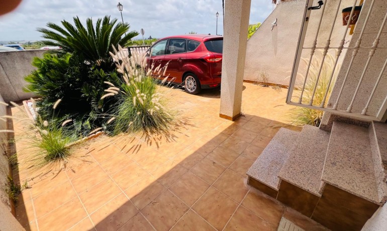 Sale - Apartment / Flat -
Daya Nueva - Daya Nueva - Town