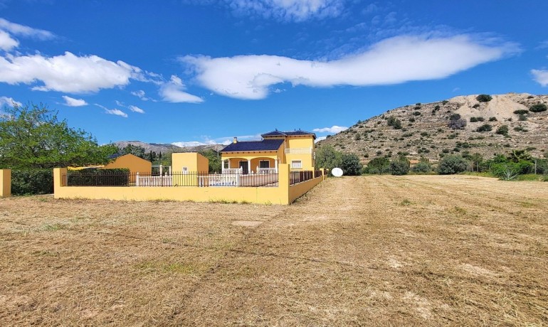 Sale - Finca / Country Property -
La Romana - La Romana - Country
