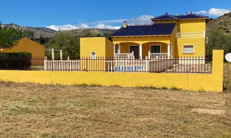 Sale - Finca / Country Property -
La Romana - La Romana - Country