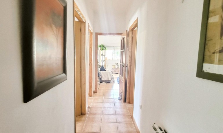 Sale - Finca / Country Property -
Hondon - Hondon de Las Nieves