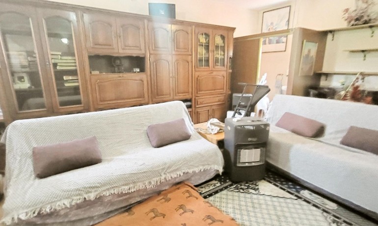 Sale - Finca / Country Property -
Hondon - Hondon de Las Nieves