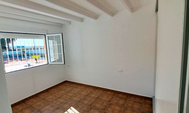 Sale - Finca / Country Property -
Catral - Catral - Country