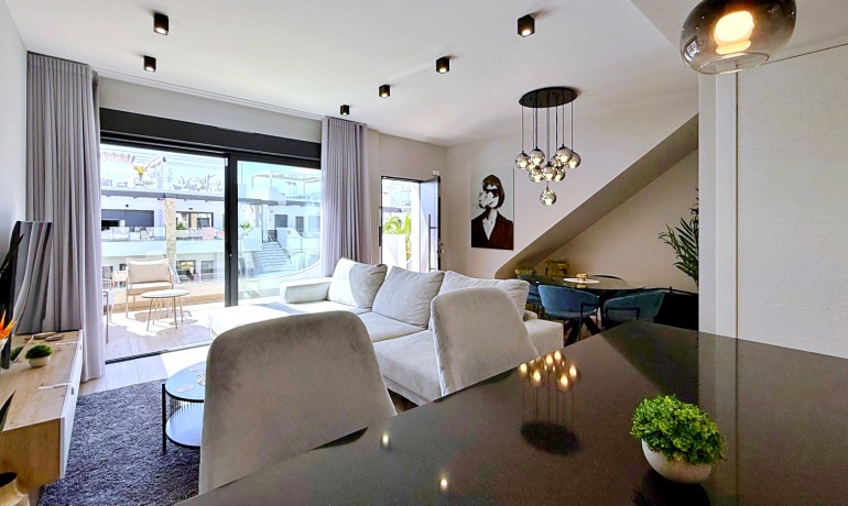 Sale - Apartment / Flat -
Orihuela Costa - Punta Prima