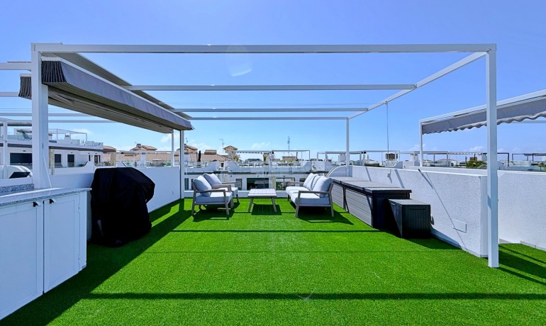 Sale - Apartment / Flat -
Orihuela Costa - Punta Prima