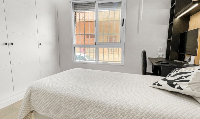 Sale - Apartment / Flat -
Torrevieja - Parque las naciones