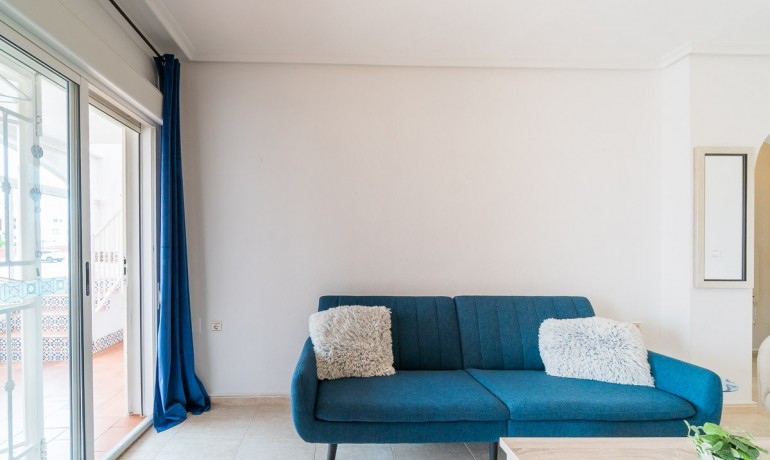 Venta - Apartamento / piso -
Orihuela Costa