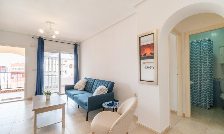 Venta - Apartamento / piso -
Orihuela Costa