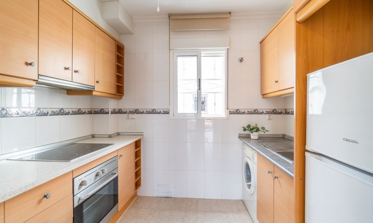 Venta - Apartamento / piso -
Orihuela Costa