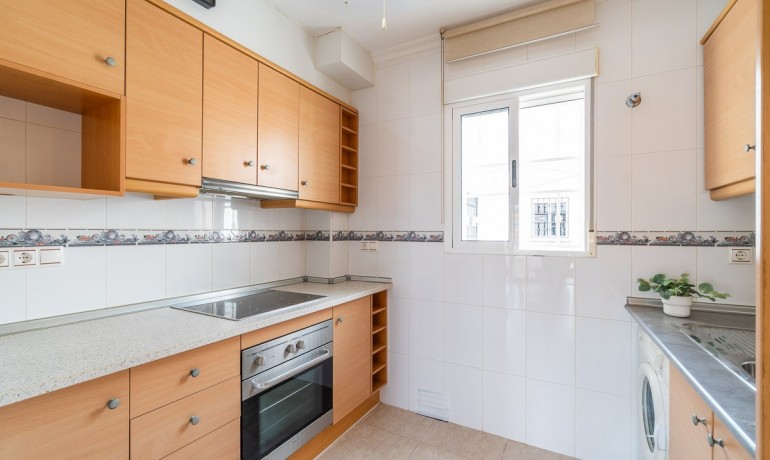 Venta - Apartamento / piso -
Orihuela Costa