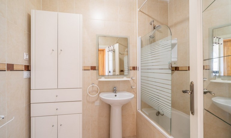 Venta - Apartamento / piso -
Orihuela Costa
