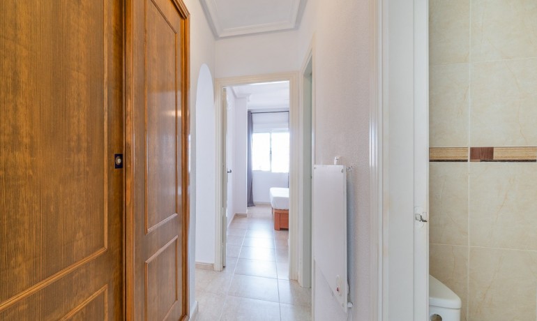 Venta - Apartamento / piso -
Orihuela Costa