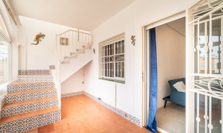 Venta - Apartamento / piso -
Orihuela Costa
