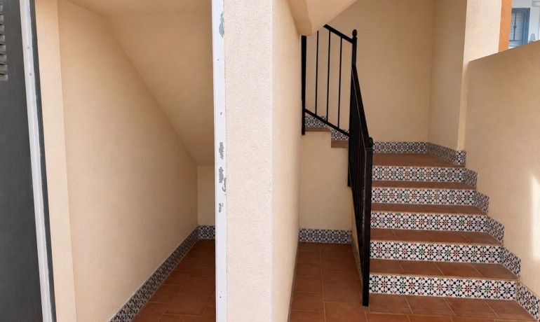 Venta - Apartamento / piso -
Orihuela Costa