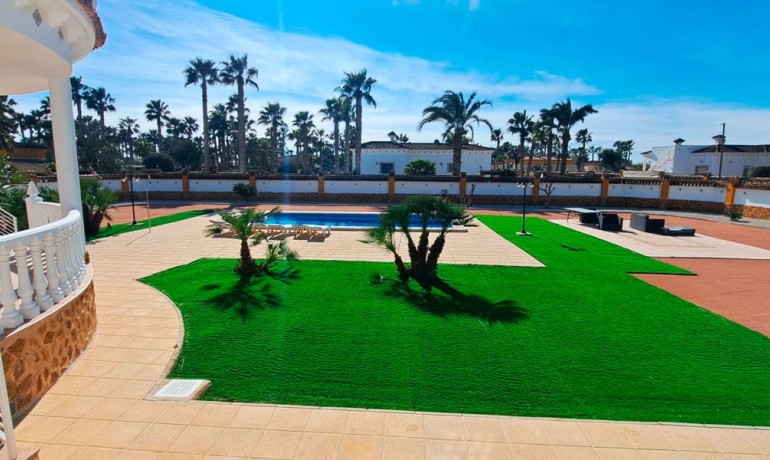 Sale - Finca / Country Property -
Catral - Catral - Country