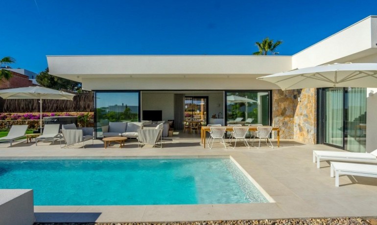 Sale - Villa -
Orihuela* - Las Colinas Golf