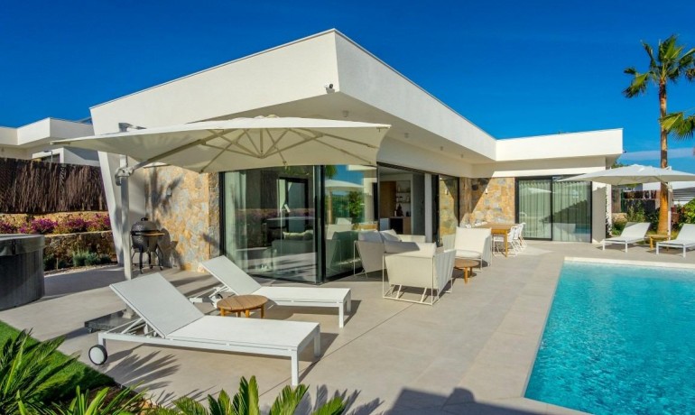 Sale - Villa -
Orihuela* - Las Colinas Golf