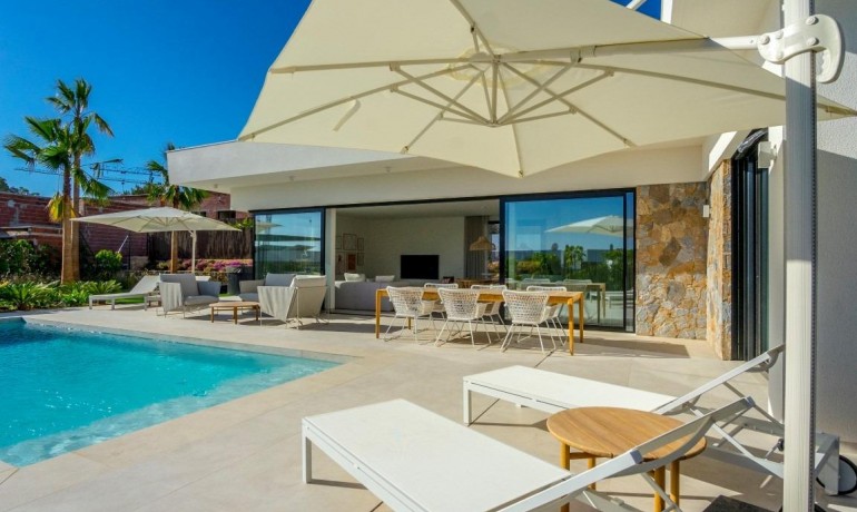 Sale - Villa -
Orihuela* - Las Colinas Golf