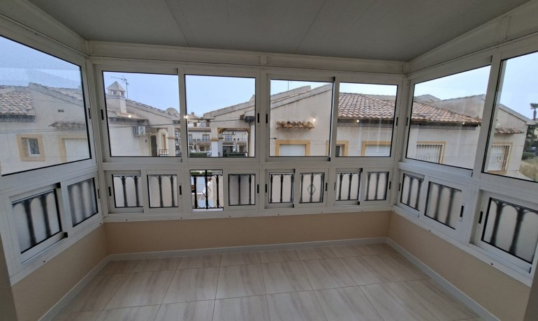 Sale - Apartment / Flat -
Orihuela Costa - Punta Prima