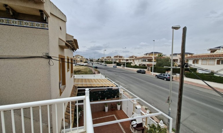 Sale - Apartment / Flat -
Orihuela Costa - Punta Prima