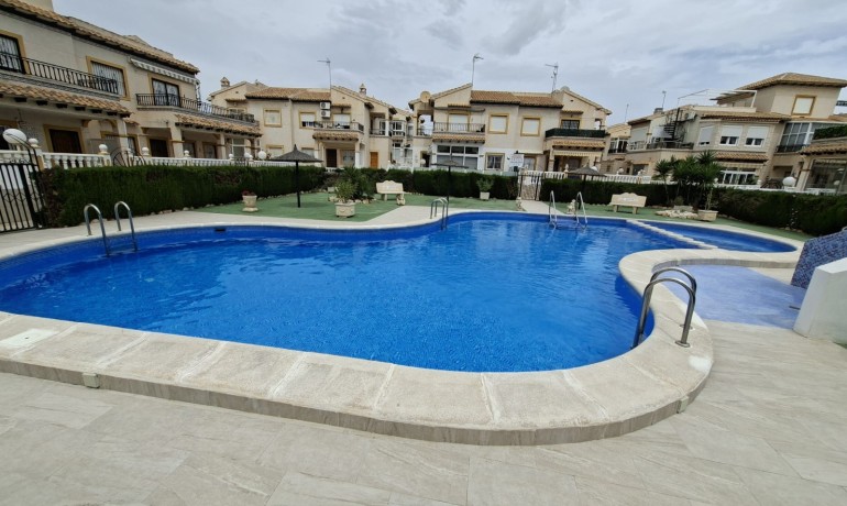 Sale - Apartment / Flat -
Orihuela Costa - Punta Prima