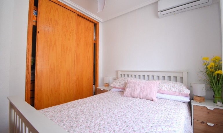 Sale - House -
Orihuela Costa - Playa Flamenca