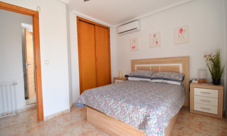 Sale - House -
Orihuela Costa - Playa Flamenca