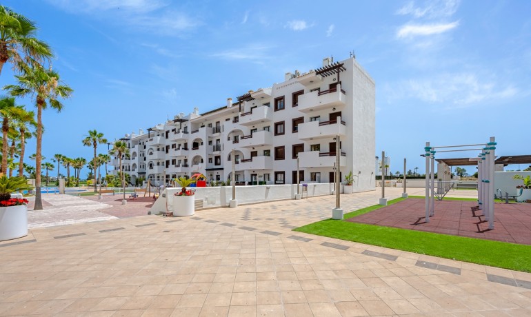 Sale - Apartment / Flat -
Los Alcázares* - Serena Golf