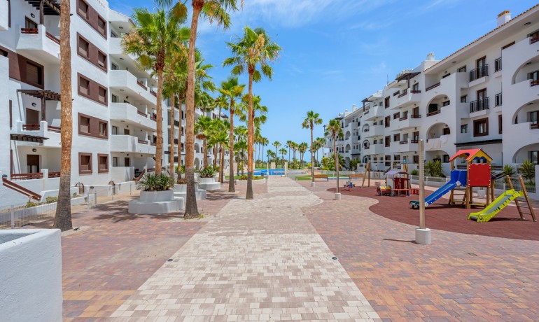 Sale - Apartment / Flat -
Los Alcázares* - Serena Golf