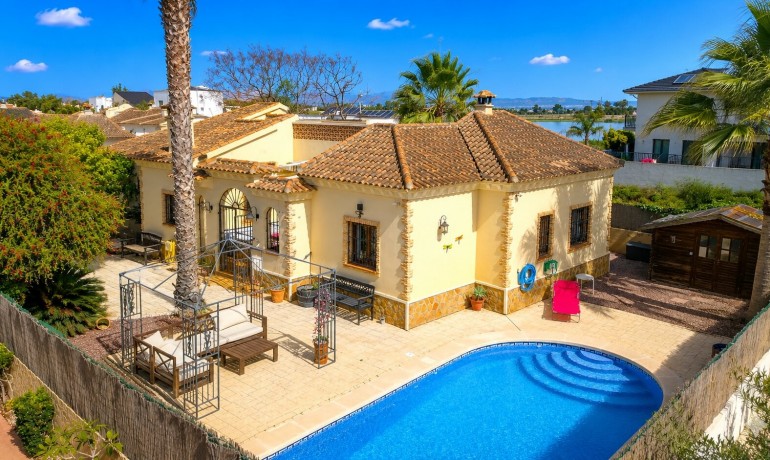 Sale - Villa -
Formentera del Segura - Fincas de La Vega