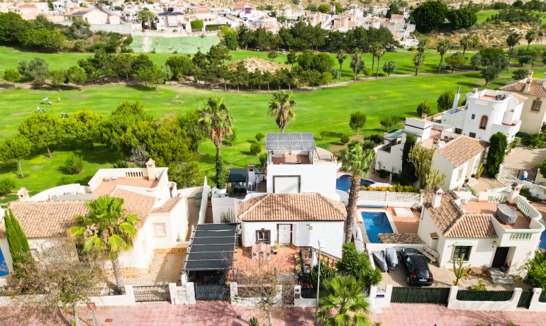 Sale - Villa -
Ciudad Quesada - La Marquesa