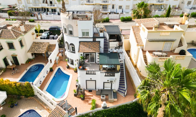 Sale - Villa -
Ciudad Quesada - La Marquesa