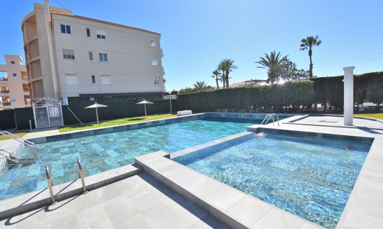 Sale - Apartment / Flat -
Orihuela Costa - Playa Flamenca
