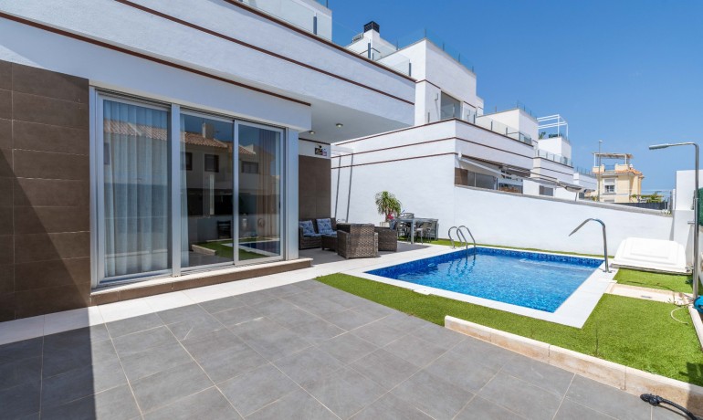 Sale - Villa -
Ciudad Quesada - Ciudad Quesada - Town