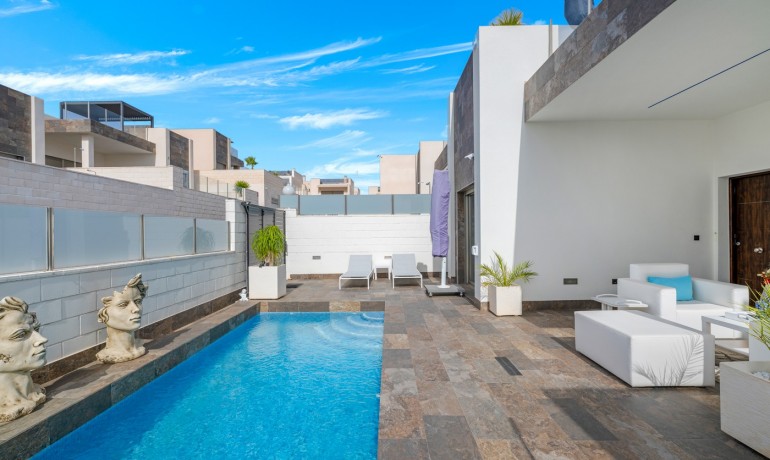 Sale - Villa -
Orihuela Costa* - Villamartín