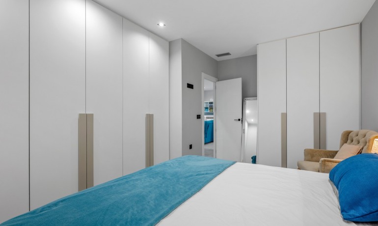 Sale - Villa -
Orihuela Costa* - Villamartín