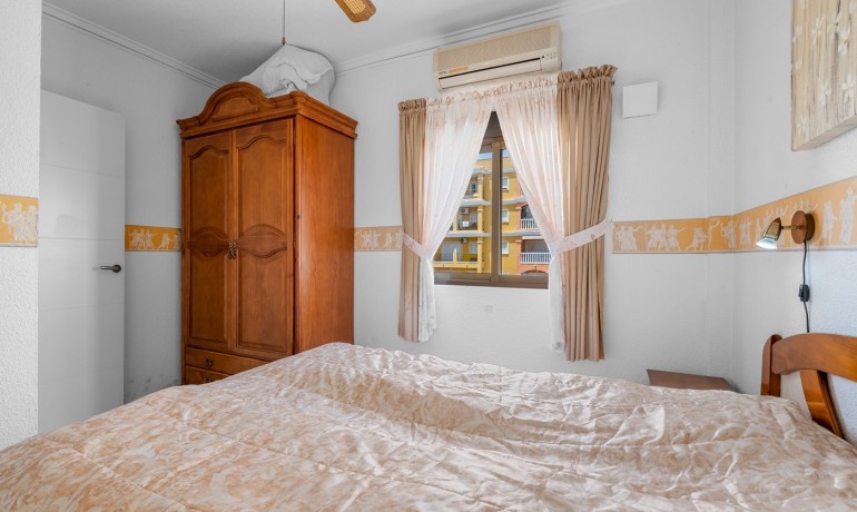 Sale - Apartment / Flat -
Torrevieja* - Torrevieja - Aguas Nuevas