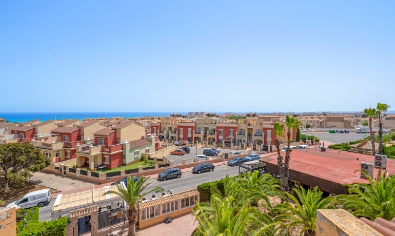 Sale - Apartment / Flat -
Torrevieja* - Torrevieja - Aguas Nuevas