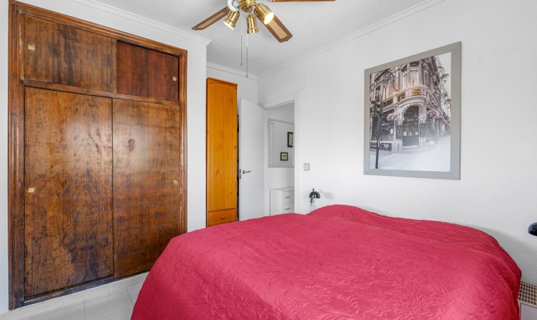Sale - Apartment / Flat -
Torrevieja - Torrevieja - Aguas Nuevas