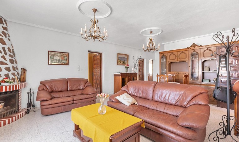 Sale - Villa -
Rojales - Centro de la Ciudad Quesada