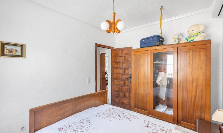 Sale - Villa -
Rojales - Centro de la Ciudad Quesada