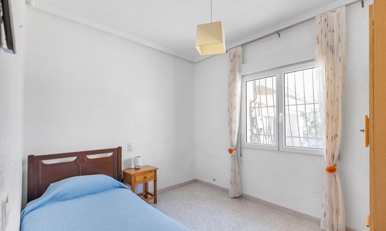 Sale - Villa -
Rojales - Centro de la Ciudad Quesada