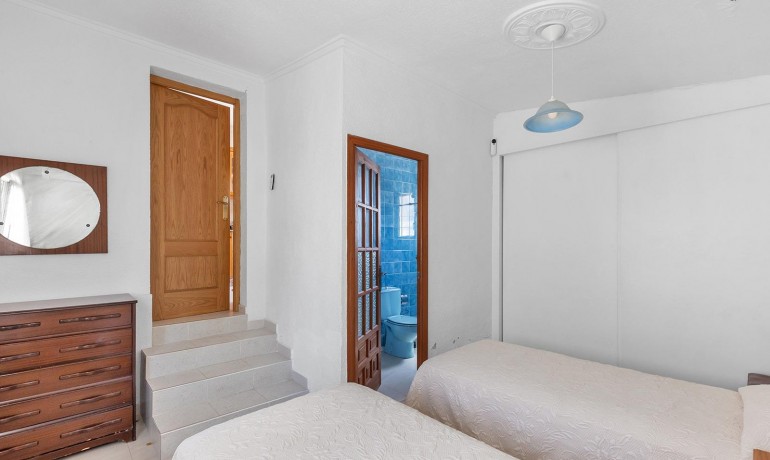 Sale - Villa -
Rojales - Centro de la Ciudad Quesada