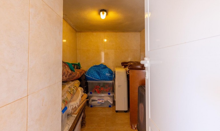 Sale - Villa -
Rojales - Centro de la Ciudad Quesada