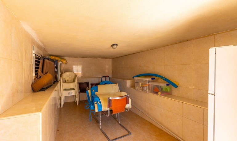 Sale - Villa -
Rojales - Centro de la Ciudad Quesada