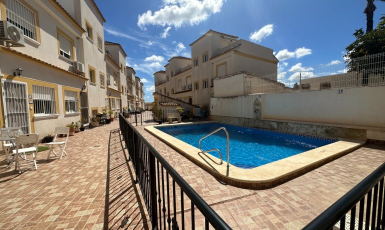 Revente - Maison -
Torremendo
