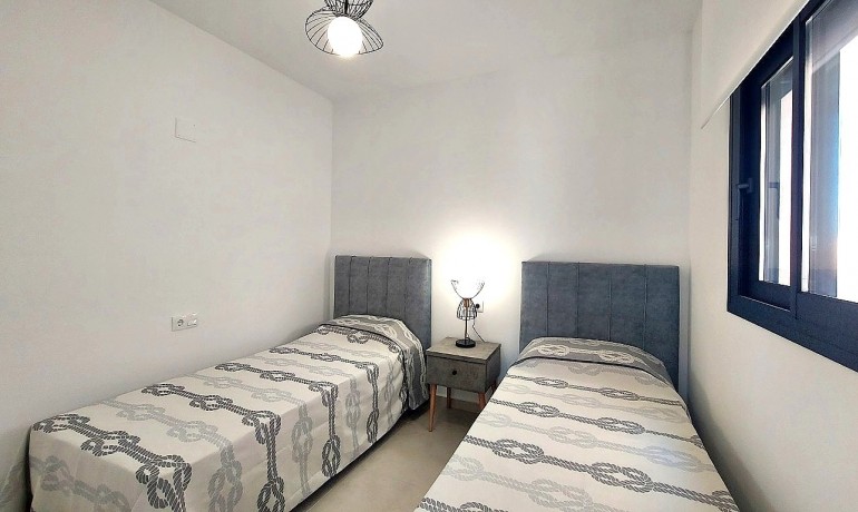 Sale - Apartment / Flat -
Orihuela Costa* - Villamartin