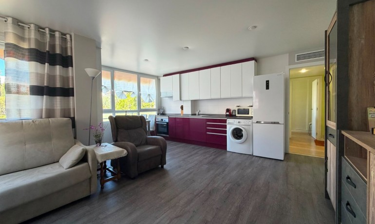 Sale - Apartment / Flat -
Torrevieja Centro - Torrevieja