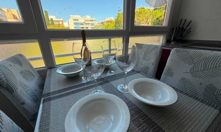 Sale - Apartment / Flat -
Torrevieja Centro - Torrevieja